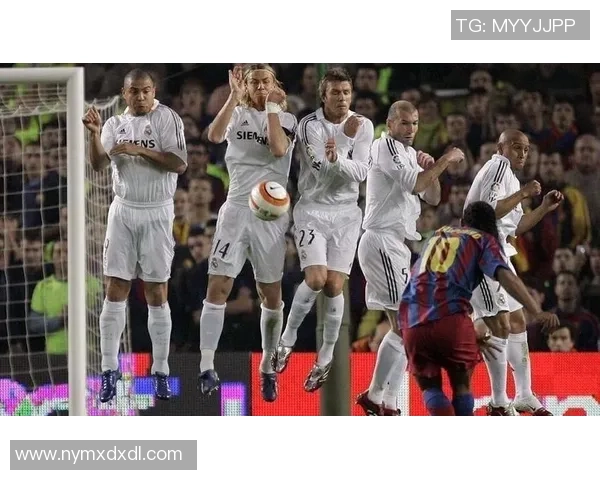 足球奇谈：探索绿茵场上的传奇故事与背后的深刻哲理